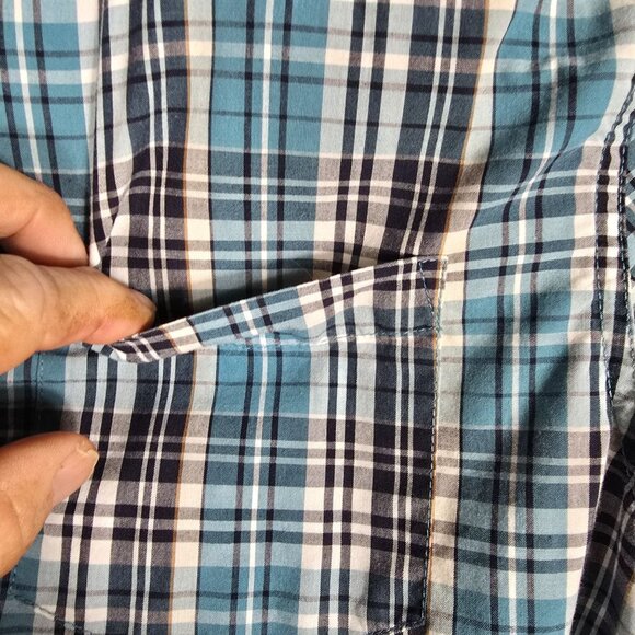 The North Face Button Up Shirt Large Men's Blue Plaid Short Sleeve‎ - Picture 6 of 6